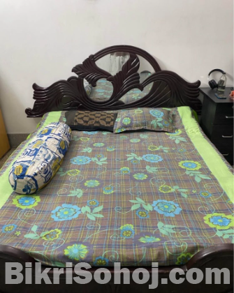 King bed with mattress